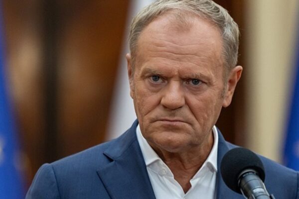 Курс на Polexit: Туск попередив про "катастрофу"