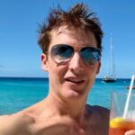 Джеймс Блант у шапці з гербом Росії: українці вибухнули критикою