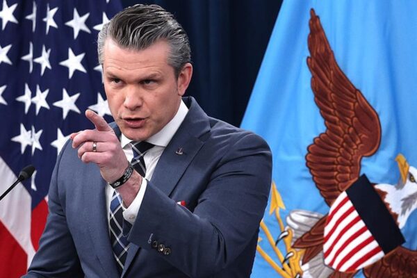 Шеф Пентагону натякнув, що Україна залишиться без боєприпасів