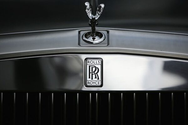 Власники дорогих авто збільшили обсяги сплати транспортного податку