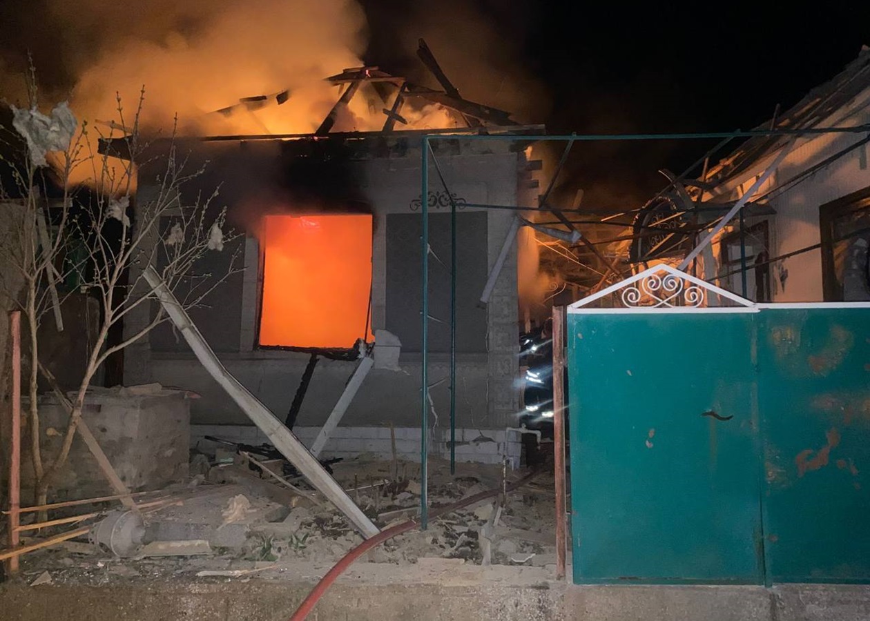 На Одещині дрон РФ знищив будинок і спричинив масштабну пожежу