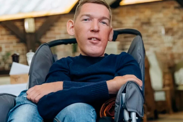 Псевдозбір на лікування: Гусаков повернувся додому, йому змінили підозру