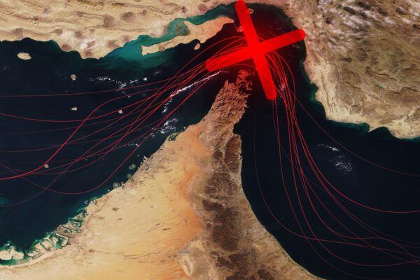 Іран розвернув китайські судна біля Ормузької протоки