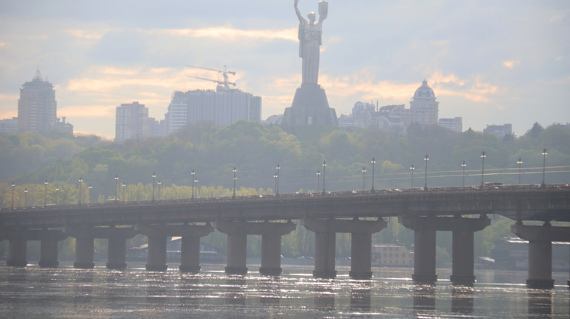 "Залишковий ресурс – нуль років". Що буде з мостом Патона в Києві