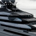 Іран пропустив яхту найбагатшого російського мільярдера через Ормузьку протоку