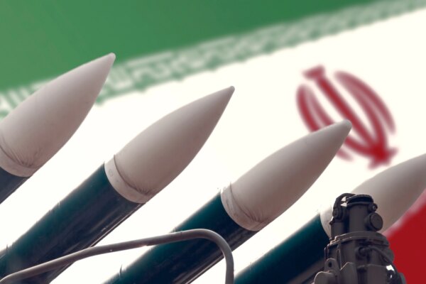 Авіаудари зупинили роботу нафтохімічних заводів Ірану