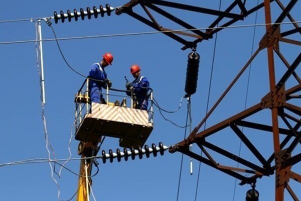 РФ вдарила по енергетиці Прикарпаття: без світла 11 000 споживачів