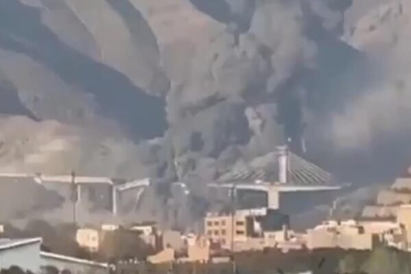 Трамп похвалився руйнуванням "найбільшого мосту в Ірані"