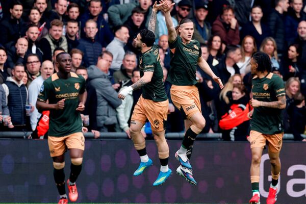 Степанов виводить Утрехт уперед у матчі з ПСВ