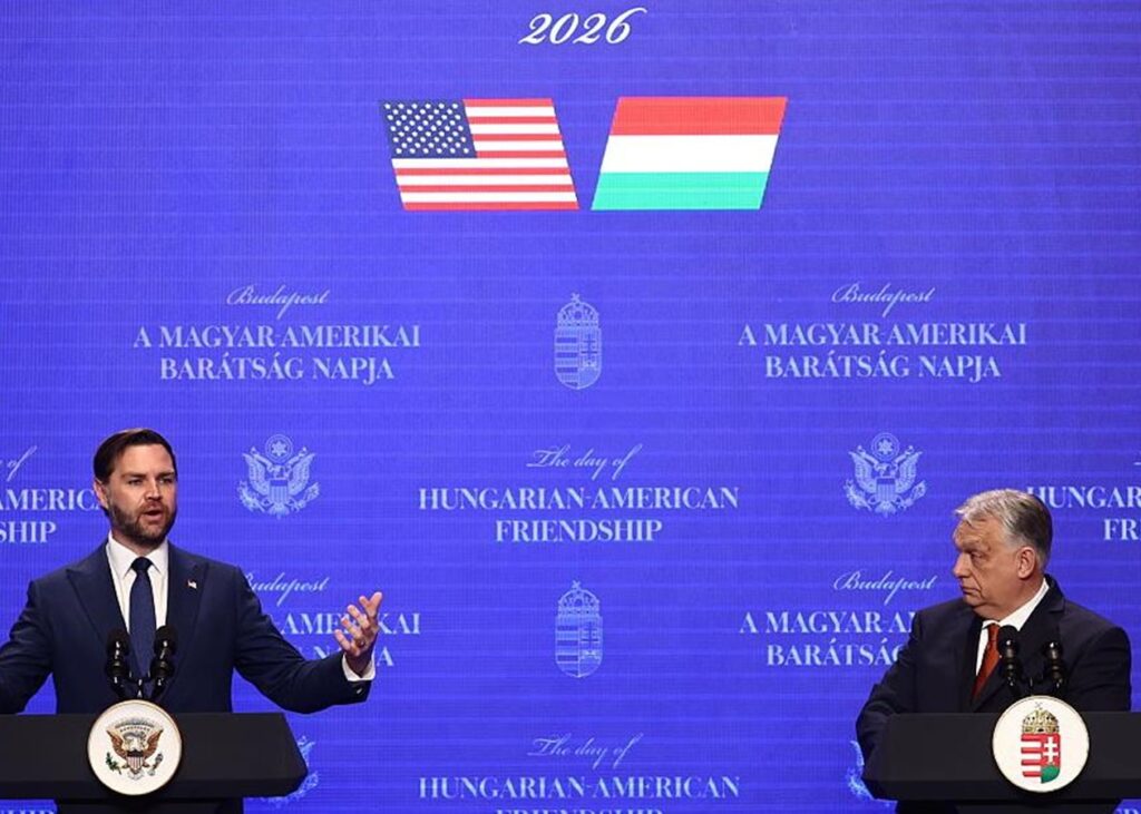 Спецслужби України пробували вплинути на вибори в США й Угорщині - Венс