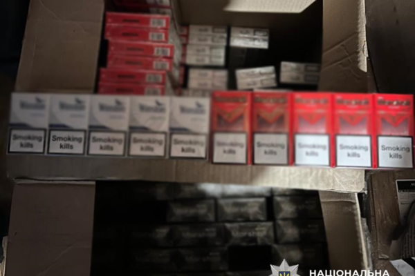 У Херсоні викрили підпільний тютюновий цех