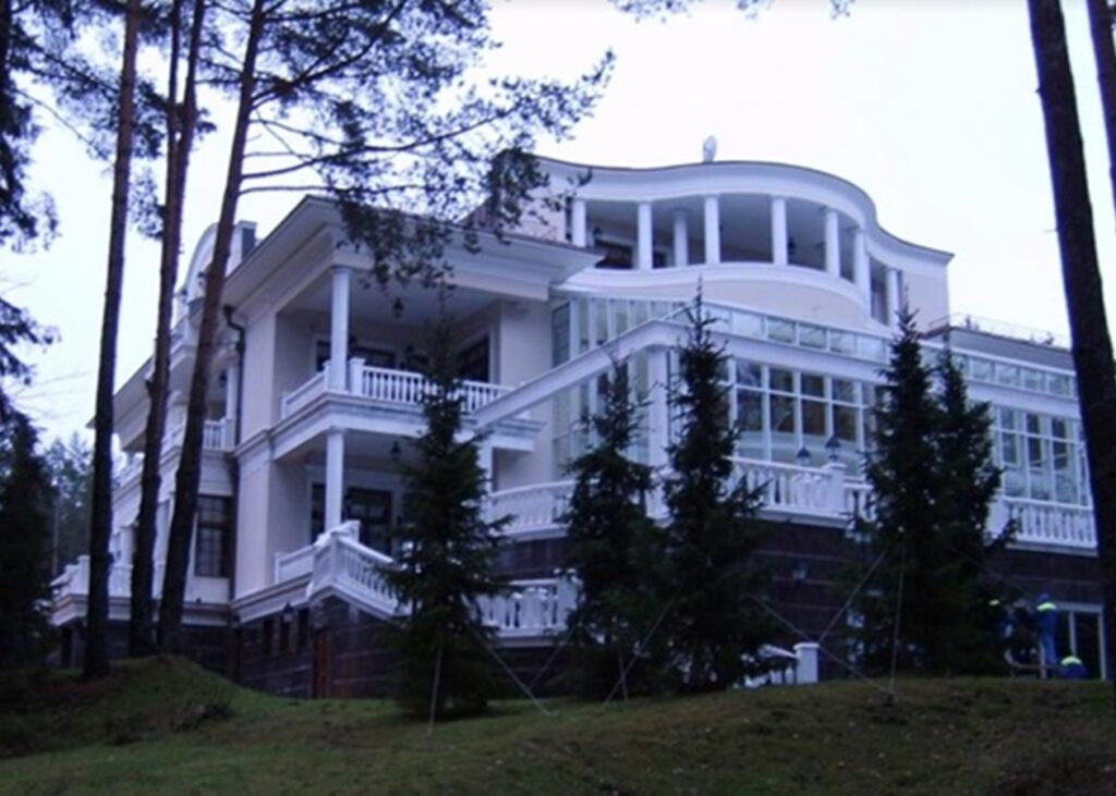 Біля резиденції Путіна звели нові вежі ППО - ЗМІ