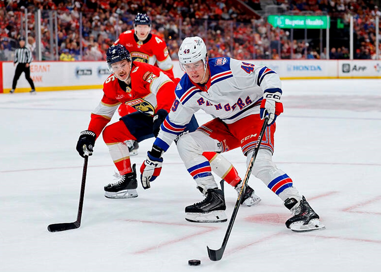 НХЛ: успішна ніч для Тампи та Флориди