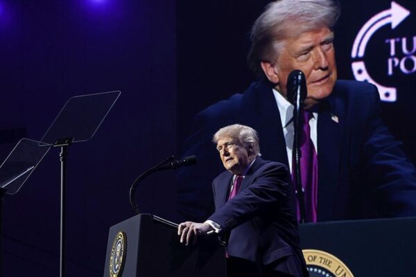 Трамп накинувся з новою критикою на НАТО