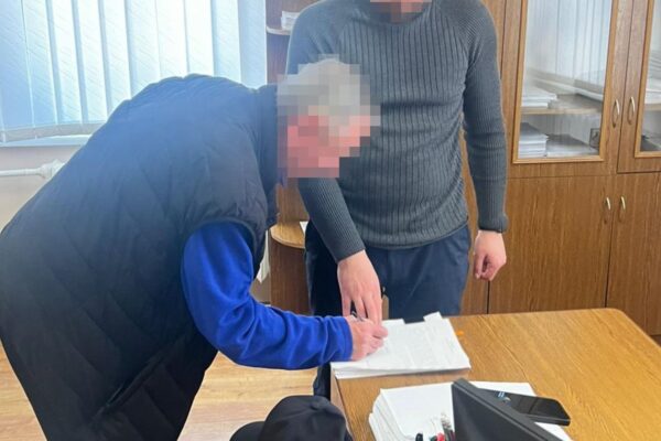 На Львівщині підприємець 23 роки утримував однокласника як "раба"