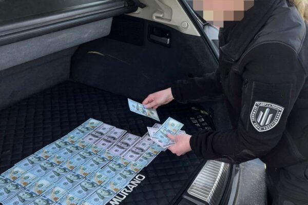 Правоохорониця "продавала" фіктивну службу у штрумовому батальйоні