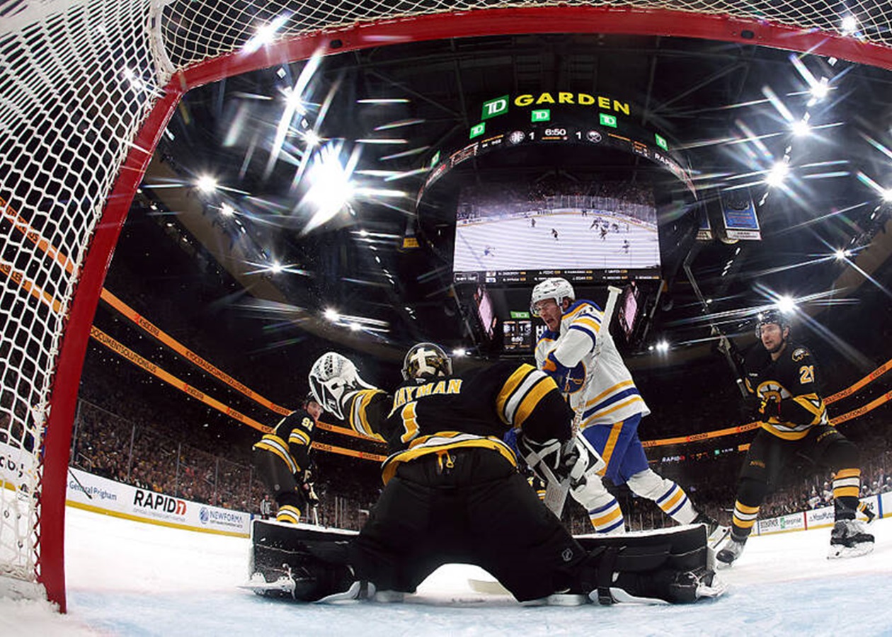 НХЛ: Кароліна та Колорадо святкують перемоги