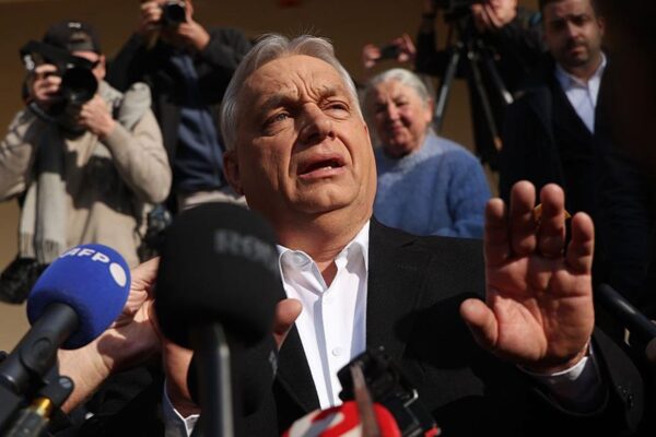 Орбан відмовився від свого мандата: ЗМІ припускають його втечу в США