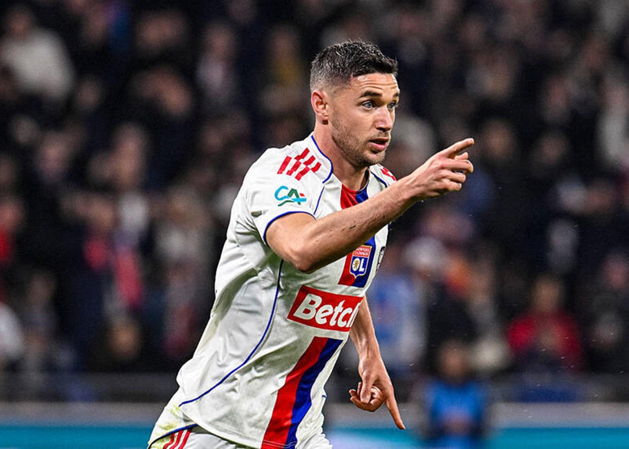 Двоє українців увійшли до символічної збірної туру Ліги 1