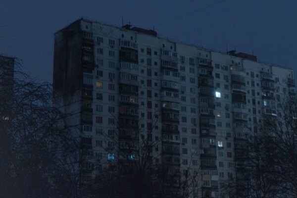 У Харкові на тлі негоди зникло світло