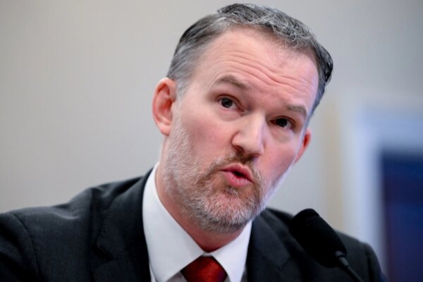 Голова торгового відомства Трампа закликає союзників США платити більше за важливі мінерали