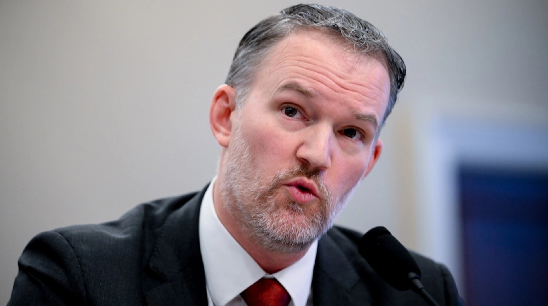 Голова торгового відомства Трампа закликає союзників США платити більше за важливі мінерали