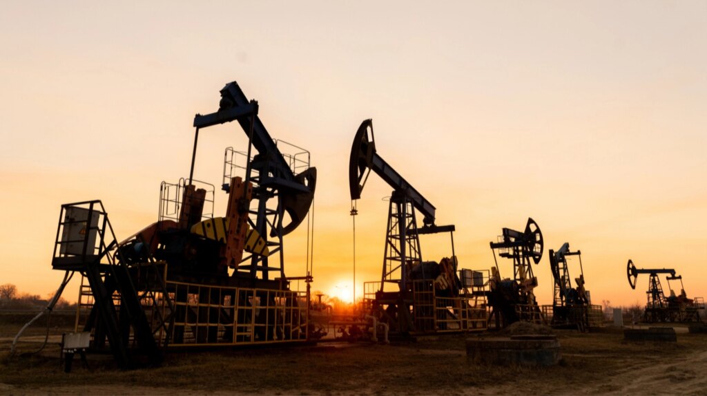 Трамп може продовжити виняток на купівлю російської нафти