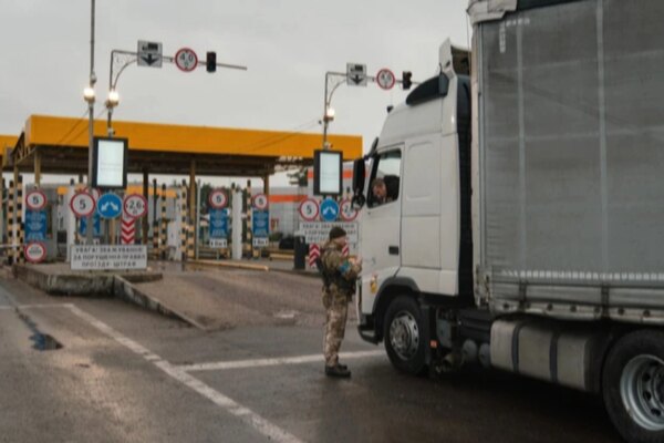 У Львівській області фіксують черги на вʼїзд в Україну