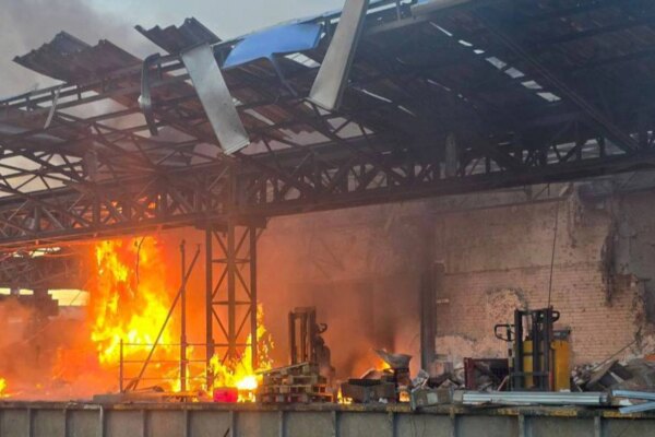 За добу російські дрони тричі поцілили в депо "Нової пошти" у Харкові