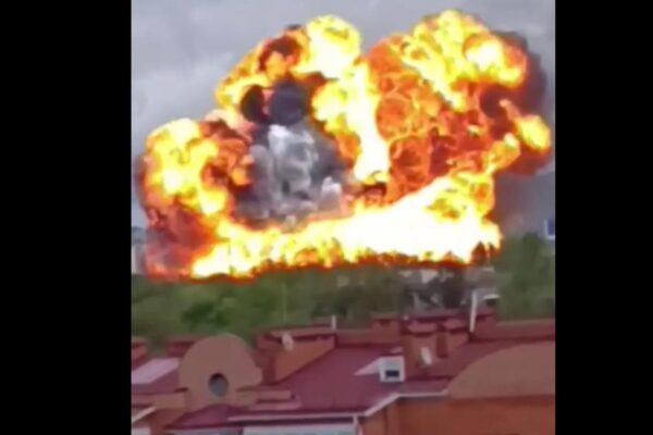 У російському П'ятигорську вибух знищив АЗС