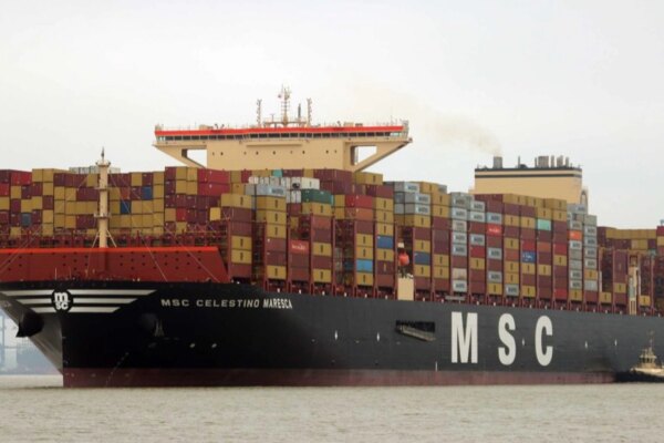 MSC запускає контейнеровози новим маршрутом, який обходить Ормуз