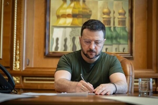 Зеленський підписав закон щодо росмови
