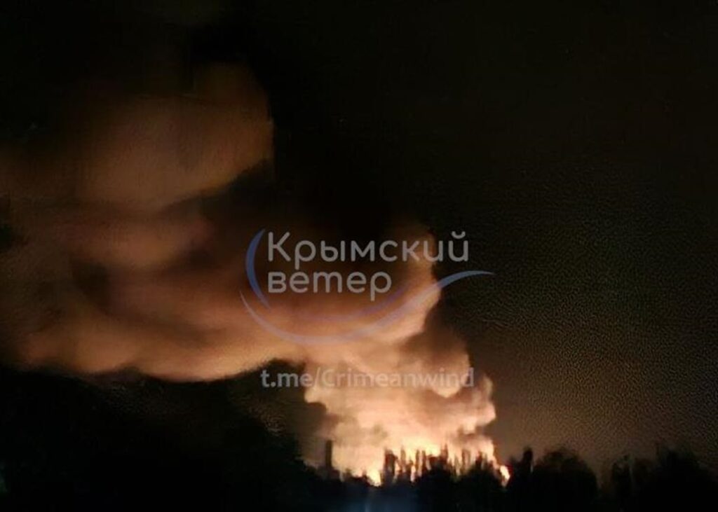 Крим накрили блекаути після чергових вибухів