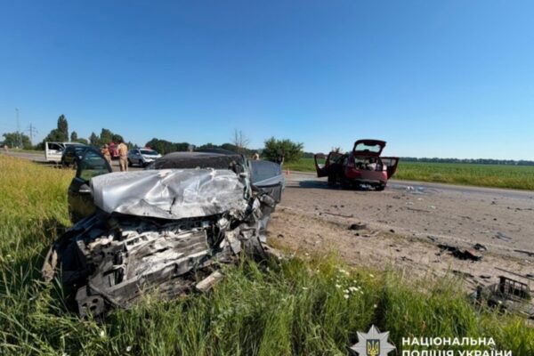Смертельна ДТП під Києвом: п'ятеро загиблих