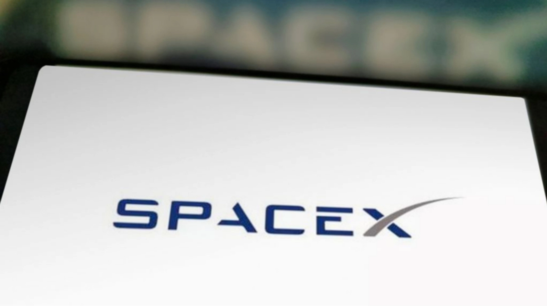 SpaceX може вийти на біржу гігантом, але залишитися поза S&P 500