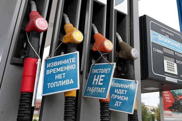 Попри обіцянки влади, у Криму не змогли випустити на маршрути більше автобусів