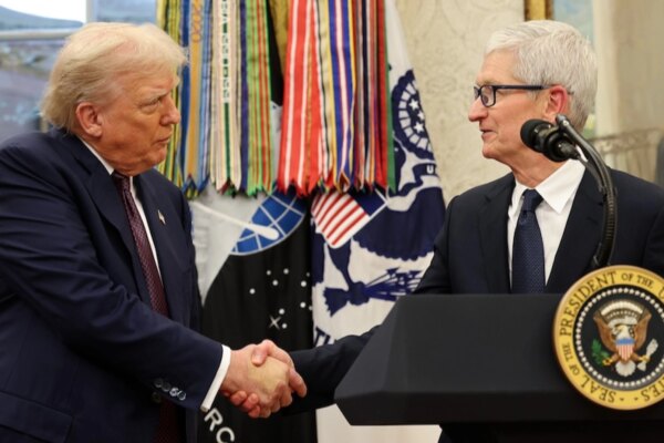 Apple завойовує прихильність Трампа купуючи мікросхеми виробництва США на $30 мільярдів