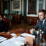 Після оголошення про відставку Свириденко Зеленський провів зустріч із Корецьким