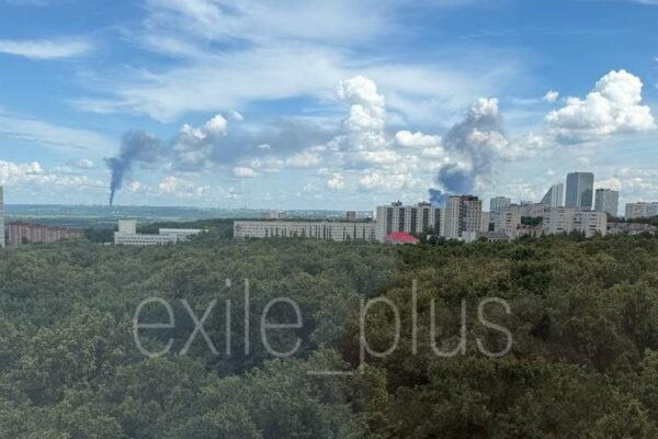 В російській Уфі пролунали вибухи на НПЗ