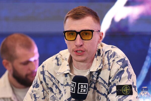 Менеджер Усика розкрив мотиви рішення відмовитися від поясів