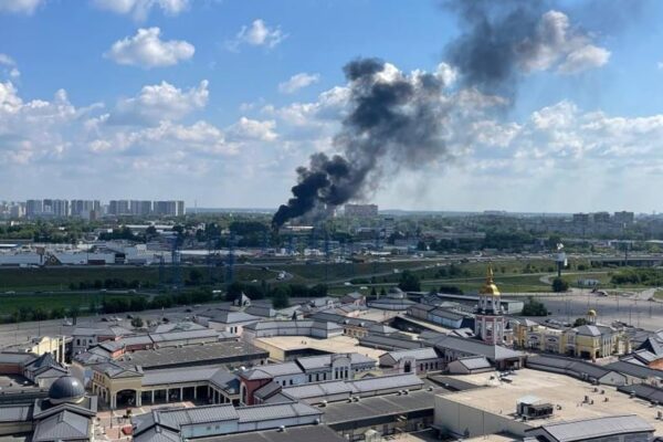 У Підмосков'ї палає електропідстанція