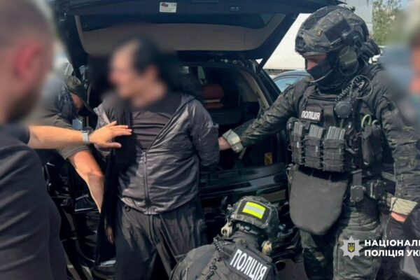 У Києві затримали іноземця, якого 20 років розшукував Інтерпол