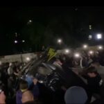 У Львові натовп перекинув авто ТЦК