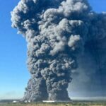 "Везувій" на складах: дим від пожеж сягнув Москви