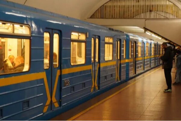 Київ шукає тих, хто відремонтує метро між "Тараса Шевченко" і "Почайною" за 1,76 мільярда