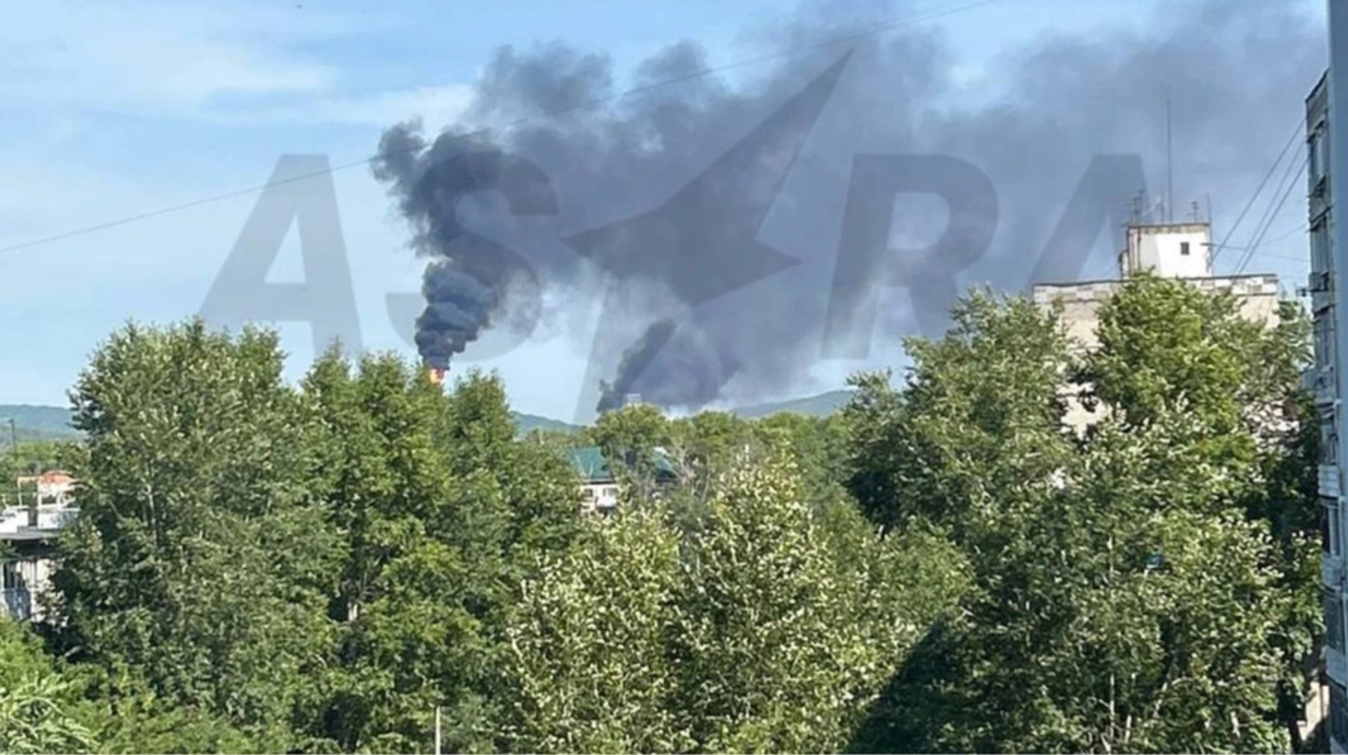 У російських Комсомольську-на-Амурі та Орську горять НПЗ