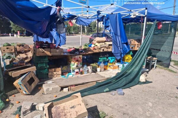 Російський дрон вдарив по овочевому кіоску в Запоріжжі: троє поранених