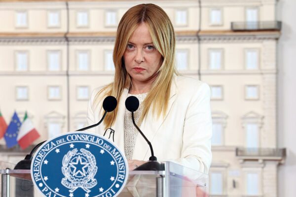 Мелоні планує вивести Іспанію із Шенгенської зони