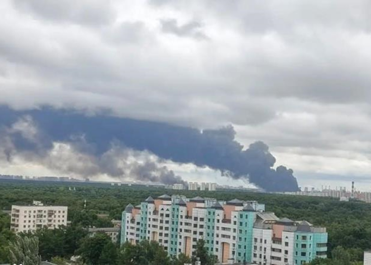 Уражено три логістичні центри у РФ - Зеленський