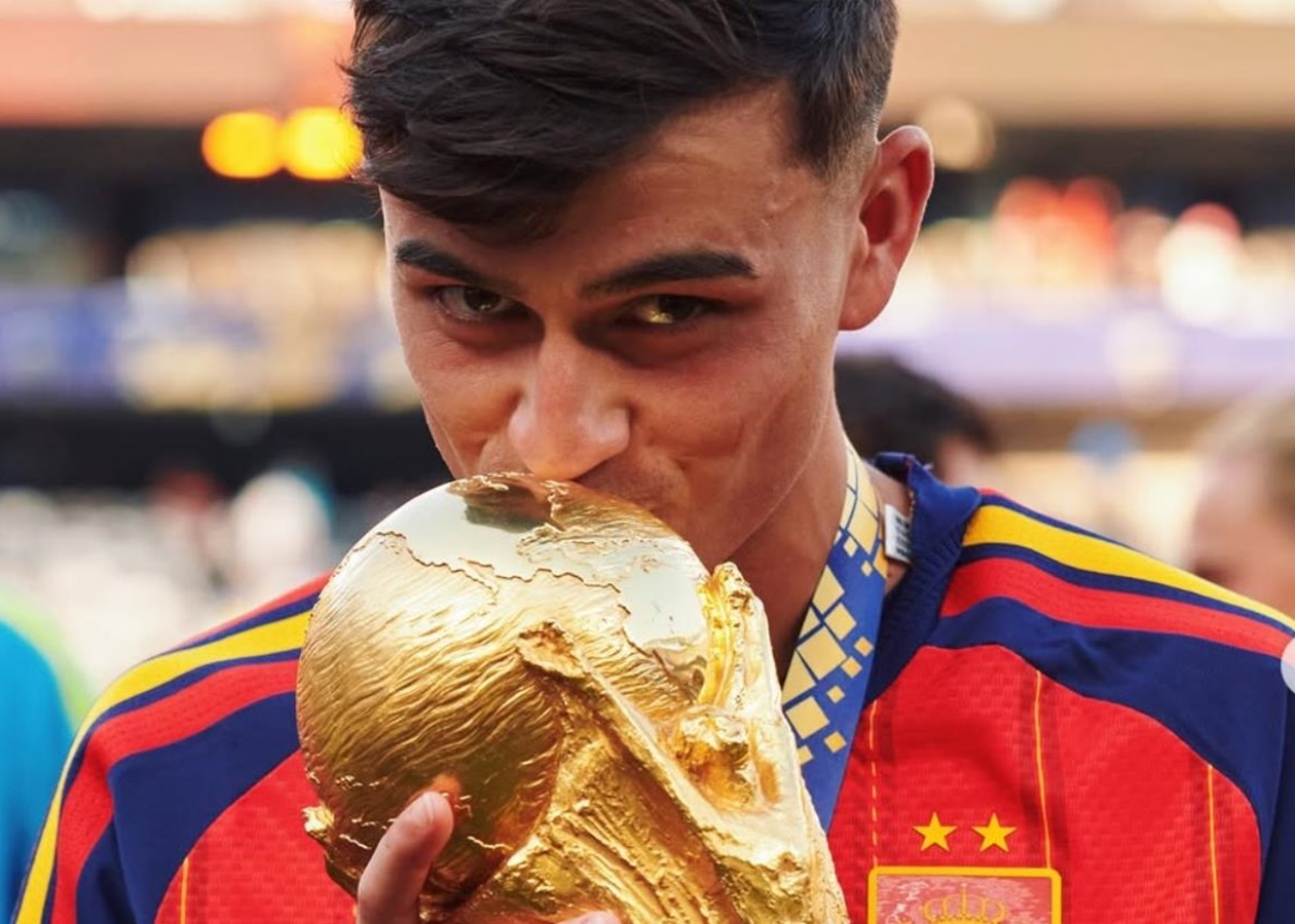 Лідер Барселони змінив зачіску після тріумфу на ЧС